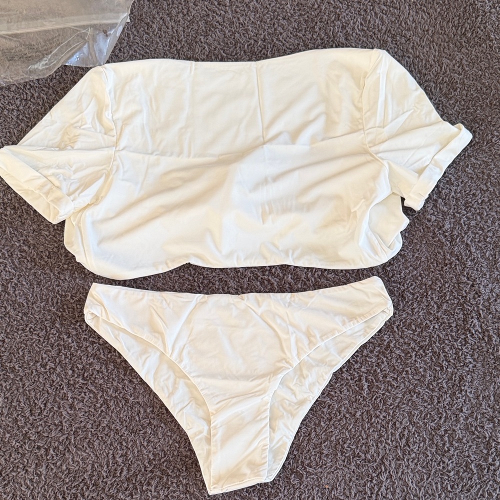 Guizio Cream Top